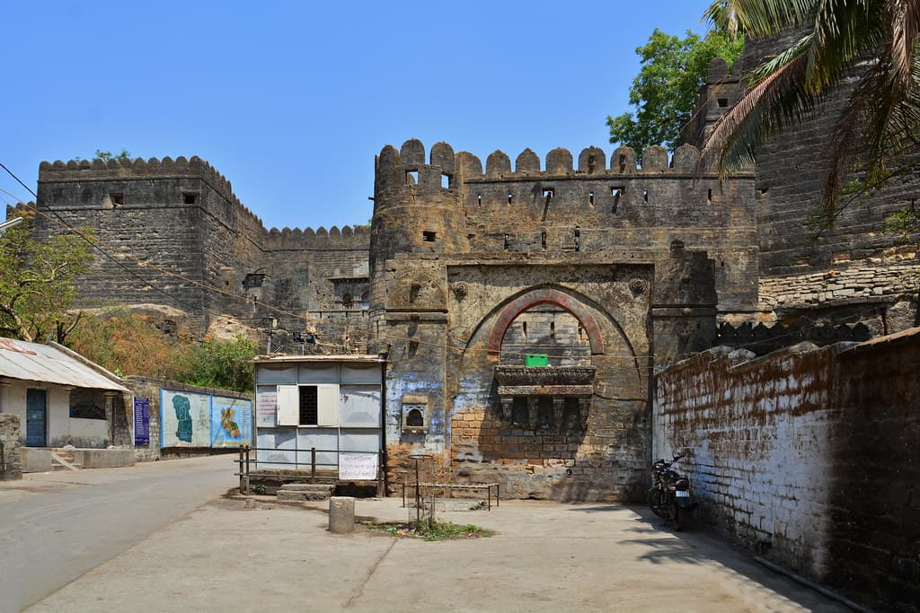 Uparkot Fort