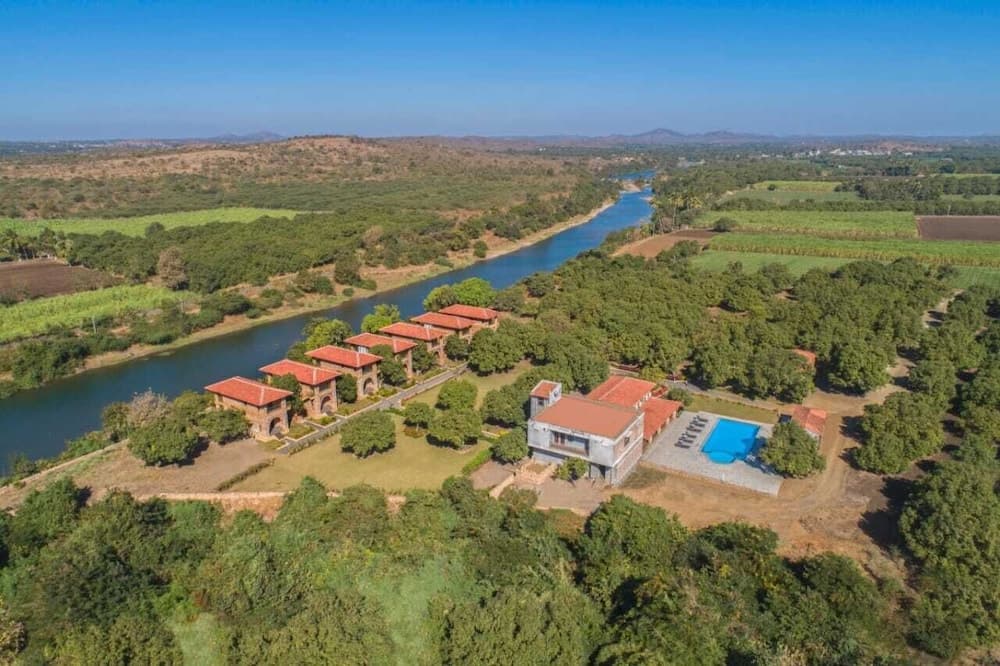 Kanj Gir Lion Resort