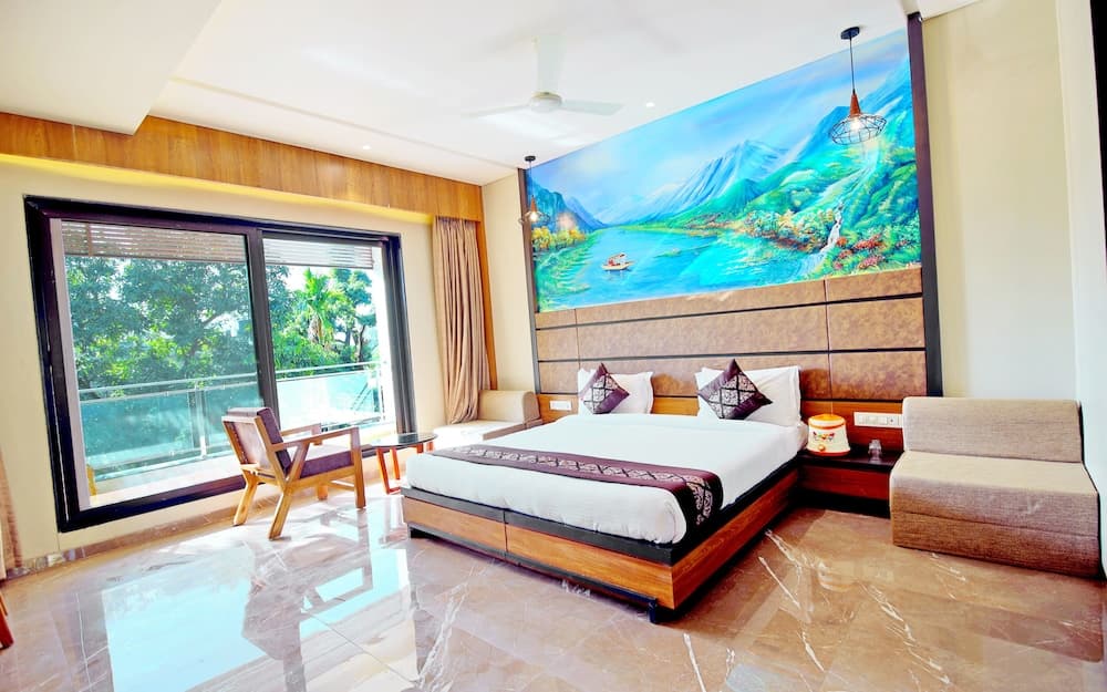 Riverside Room